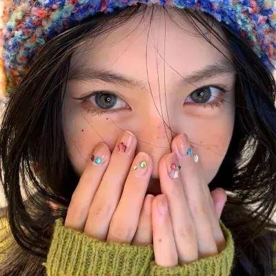 出墙花